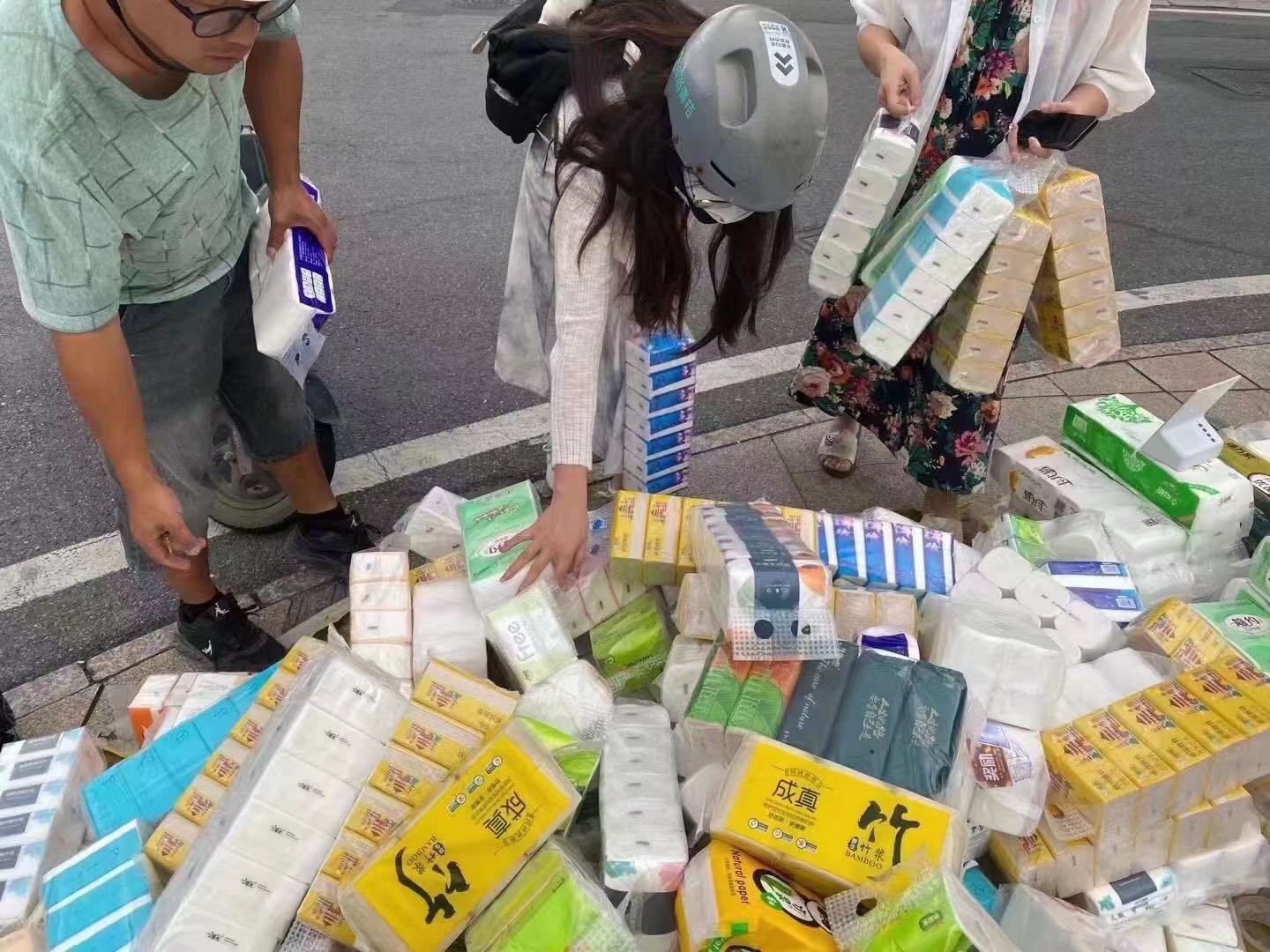  简单石膏娃娃招代加工