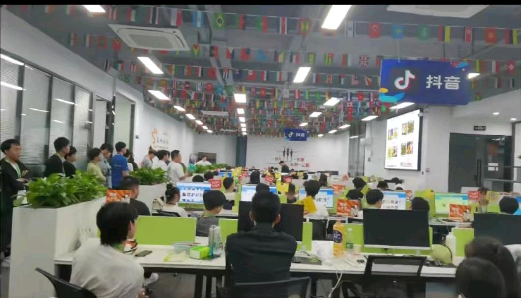  app拉新合作项目，一手渠道，当天结算，常规注册