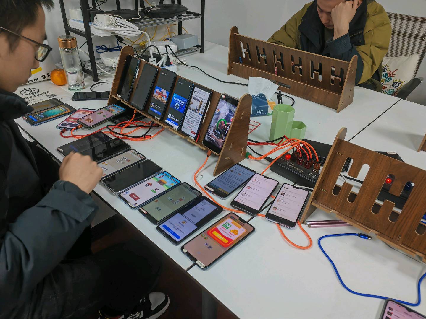  稳定游戏项目，收益稳定，无加盟费，当天见收益